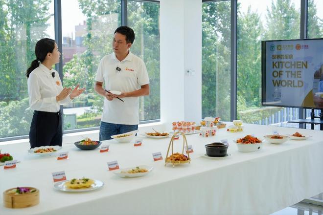 正大全产业链溯源之旅圆满收官pg电子试玩从农场到餐桌——(图7)